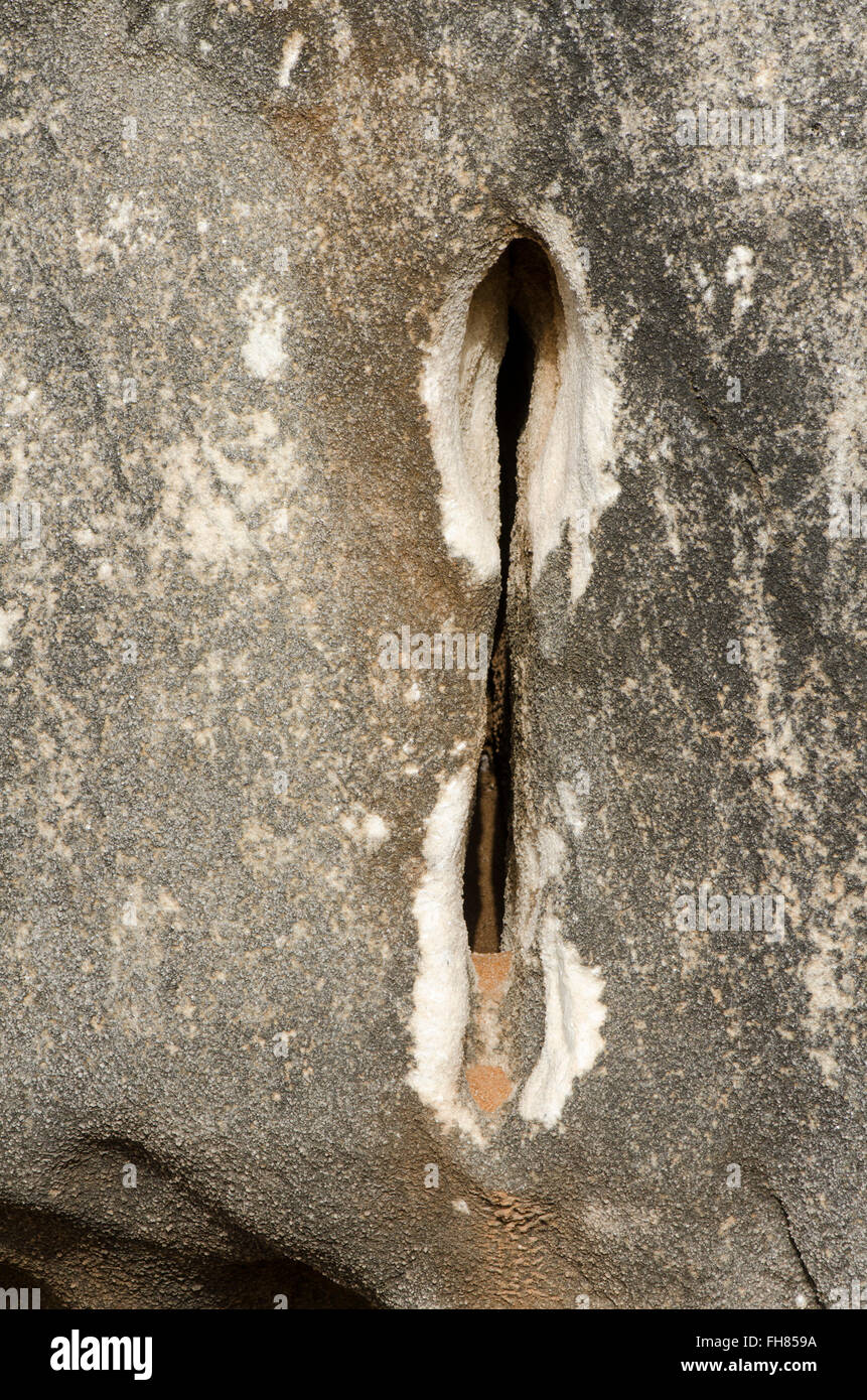 Natürliche Slot, Kern, in Kalkstein, Spanien Stockfoto