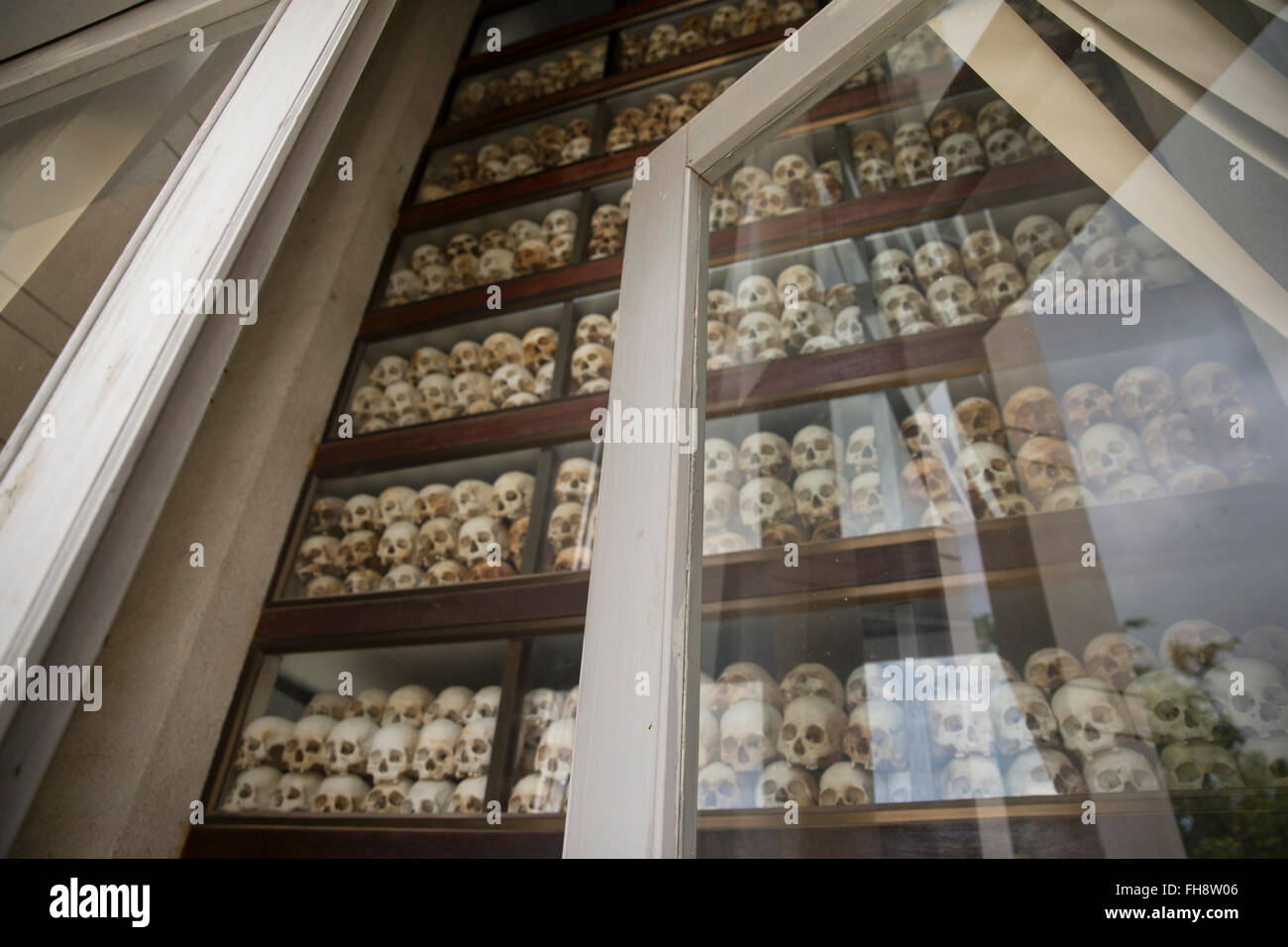 Schädel in Killing Fields Memorial in Phnom Penh, Kambodscha Stockfoto