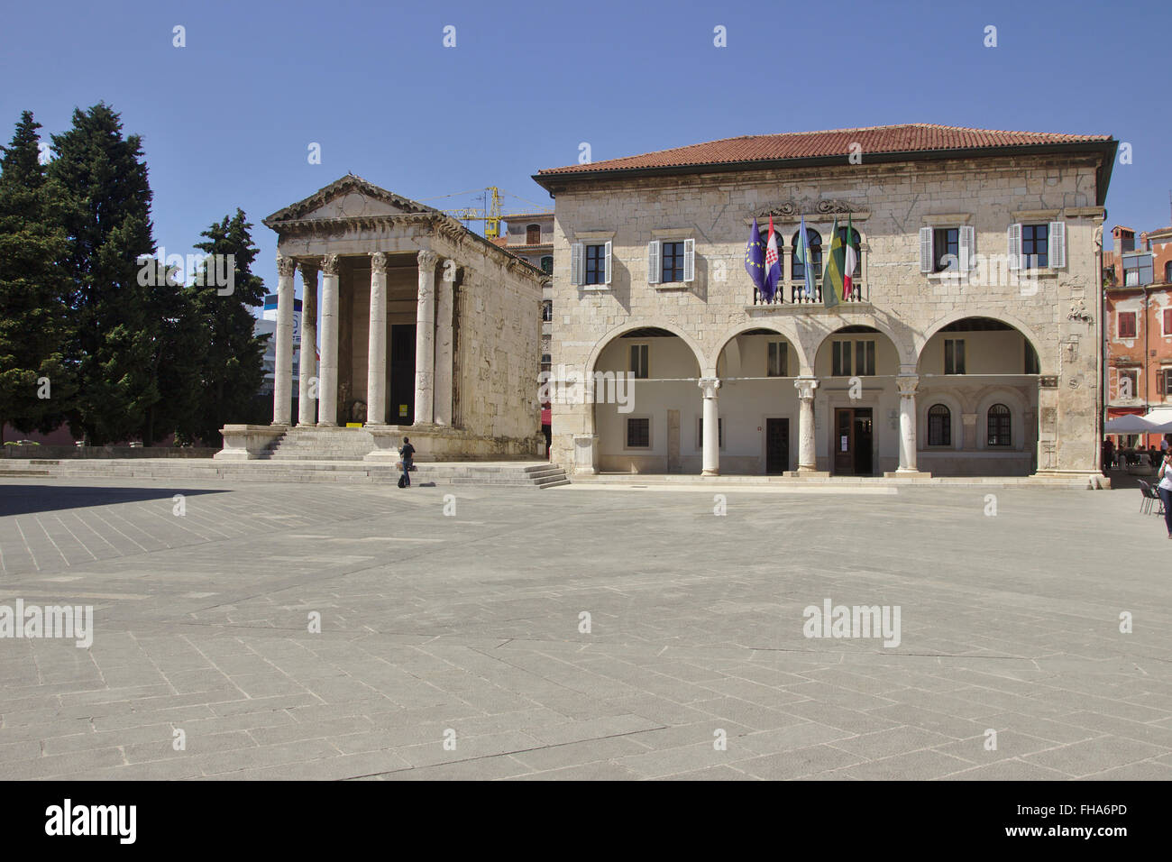 Römische Tempel des Augustus und kommunale Palast in Pula, Kroatien Stockfoto