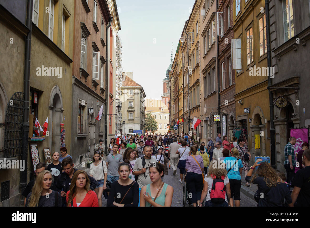 Touristen, die Besichtigung der Altstadt von Warschau Stockfoto