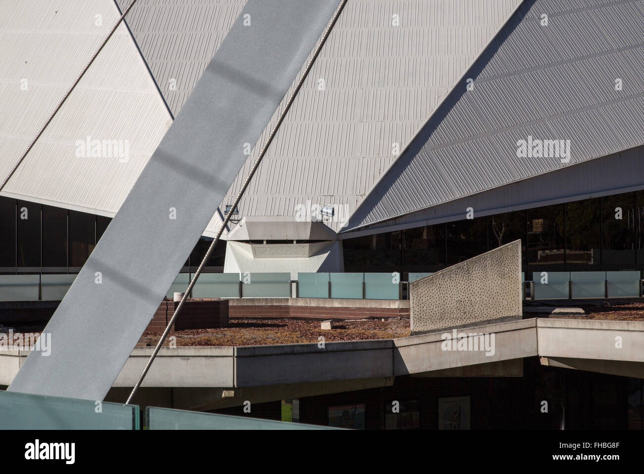 strukturelle Details der Architektur und Plaza am Adelaide Festival Centre Stockfoto