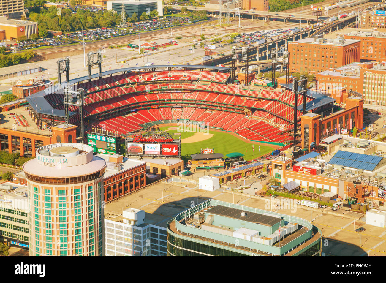 ST LOUIS, MO - AUGUST 26: Busch Baseball-Stadion am 26. August 2015 in St. Louis, Missouri. Stockfoto