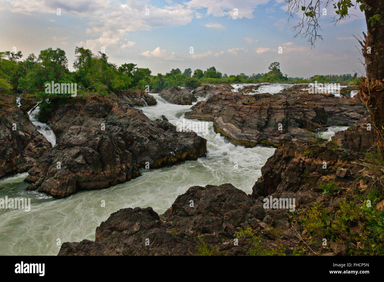 Der DON KHON Wasserfall auf DON KHON Insel im Bereich 4 tausend Inseln des Mekong-Flusses - Süd, LAOS Stockfoto