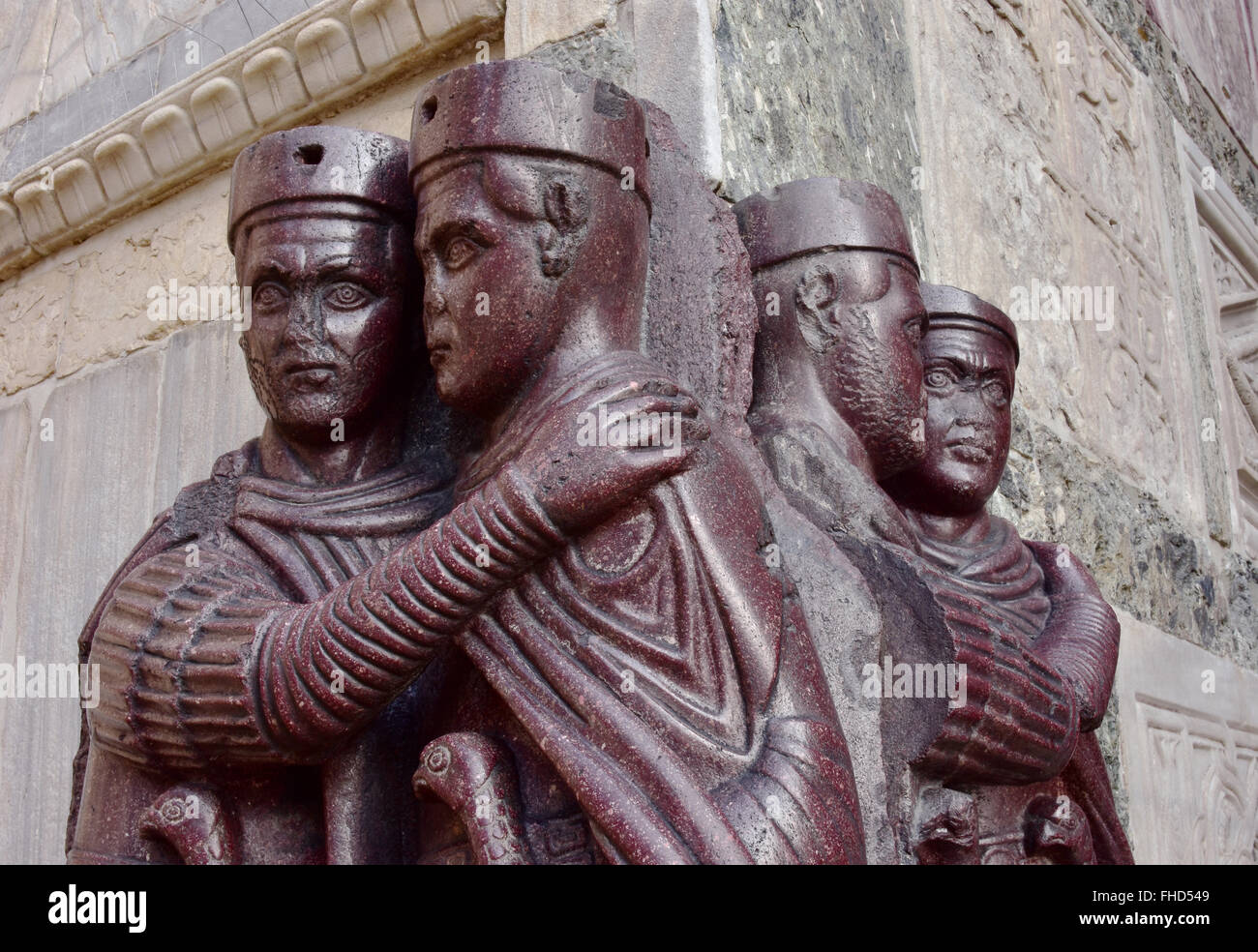 Detail vom Denkmal der vier Tetrarchen, späte römische Kaiser, an der Ecke der Basilika von Saint-Mark in Venedig Stockfoto