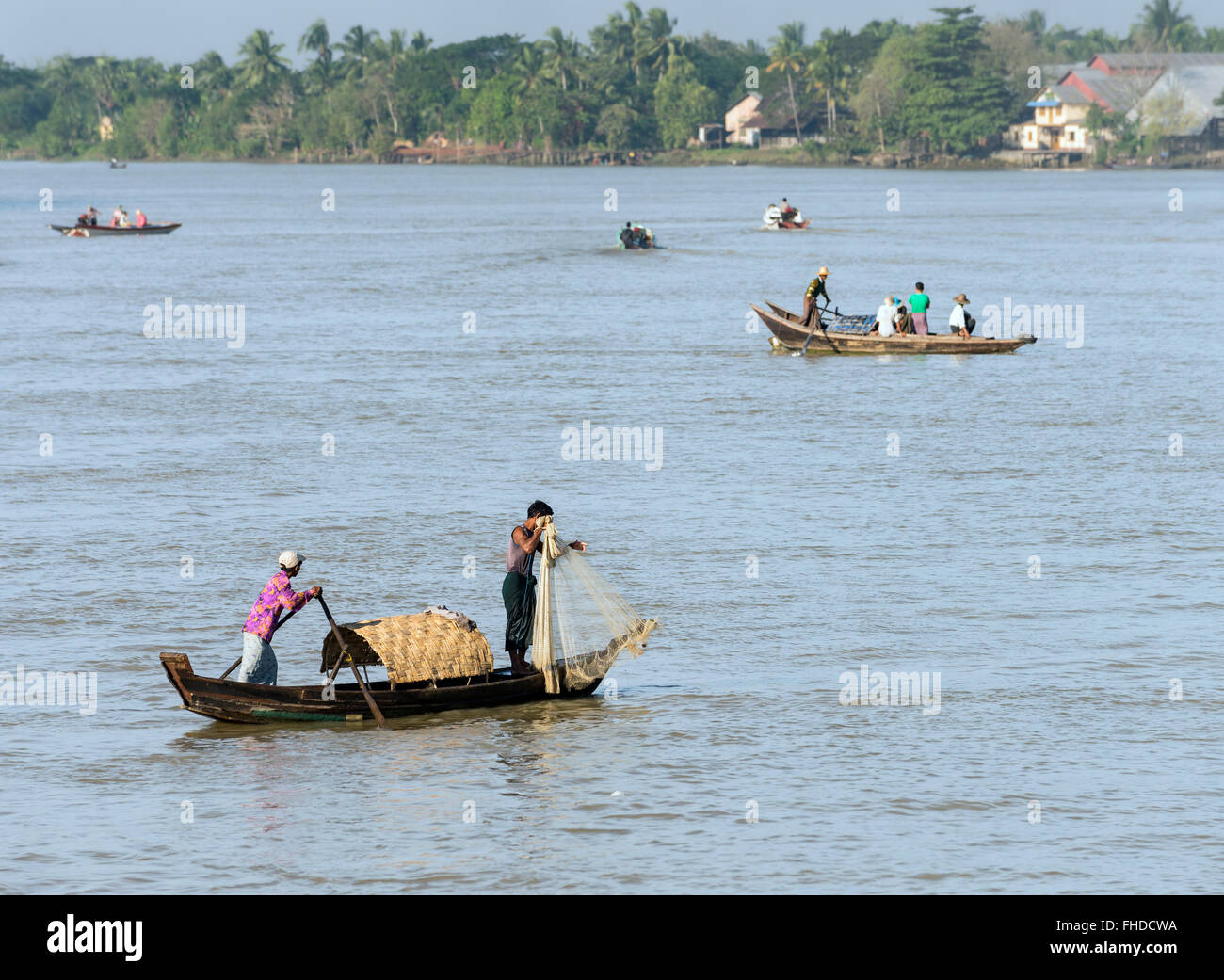 Angeln auf dem Irrawaddy Fluss, Burma Stockfoto