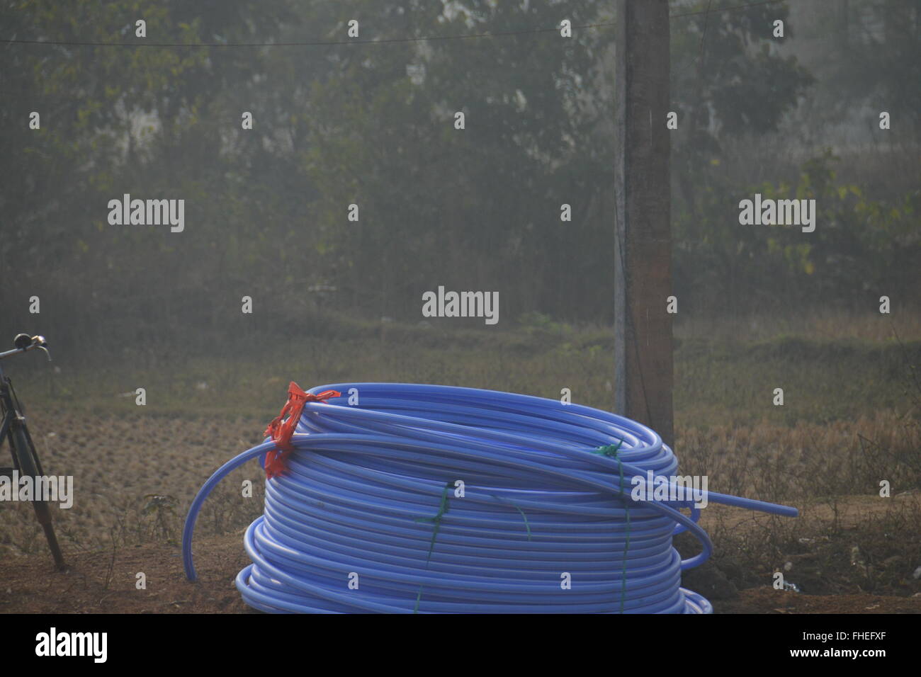 Blaue Rohre Stockfoto