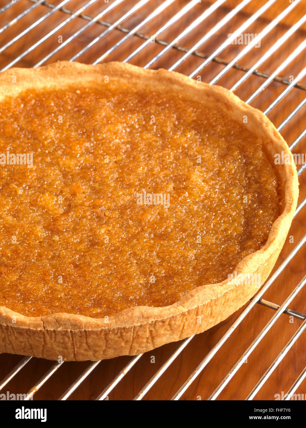 Tart Kühlung auf rack Stockfoto