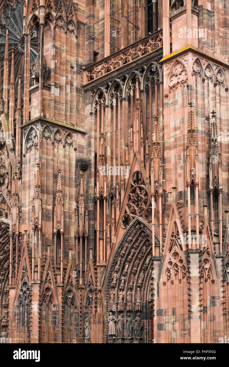 Details des Straßburger Münsters (Notre Dame), Frankreich Stockfoto
