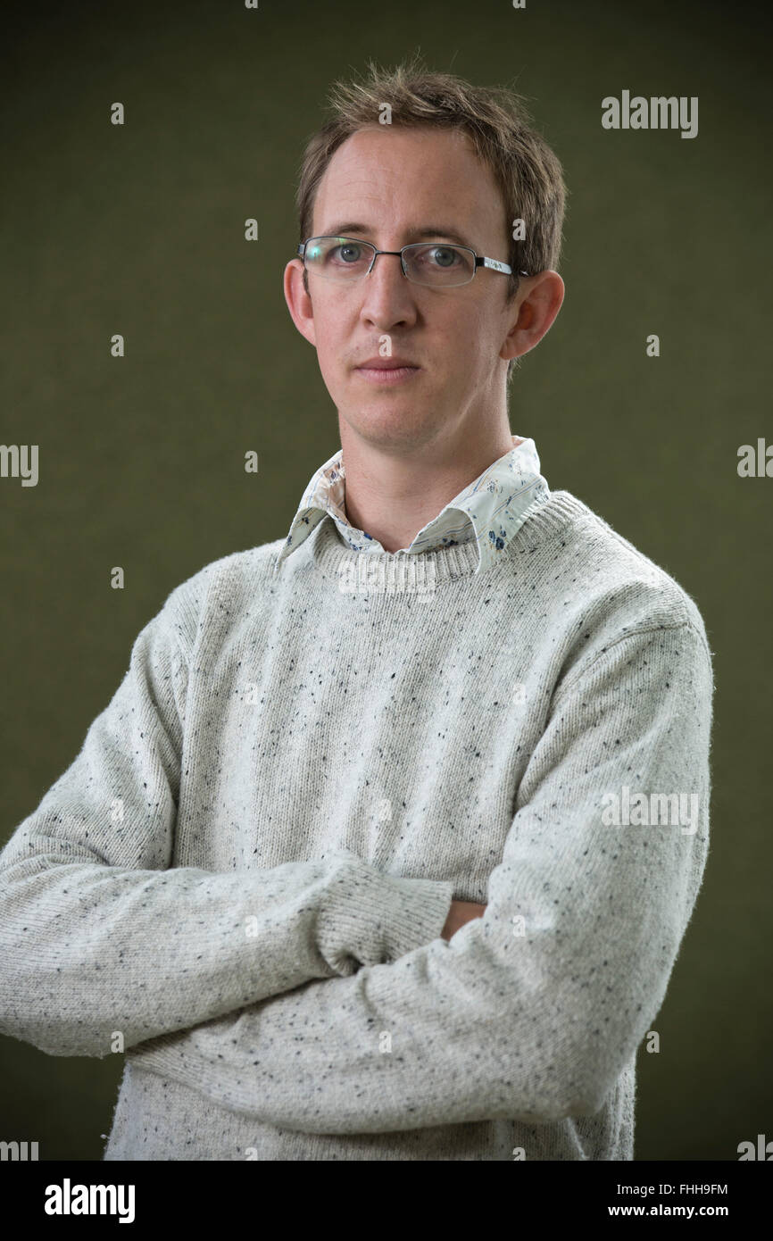 Preisgekrönte britische Schriftsteller Nathan Filer, abgebildet auf dem Edinburgh International Book Festival, wo er über sein neuestes Buch sprach, mit dem Titel "Der Schock des Herbst". Die drei-Wochen-Veranstaltung ist der weltweit größte Literaturfestival und findet während des jährlichen Edinburgh Festival. Die 2014 Veranstaltung vorgestellten Vorträge und Präsentationen von mehr als 500 Autoren aus der ganzen Welt und war die 31. Auflage des Festivals. Stockfoto