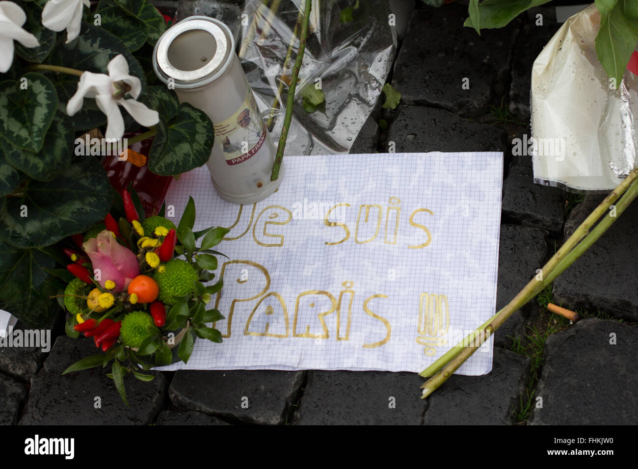 Hommage an die Opfer des Terrorismus von Paris. Stockfoto