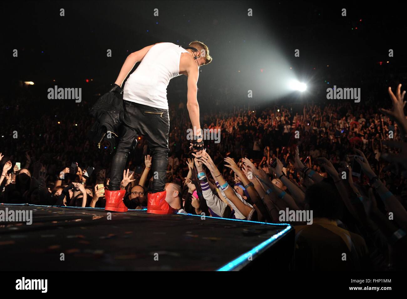 Justin Bieber Fans Stockfotos Und Bilder Kaufen Alamy