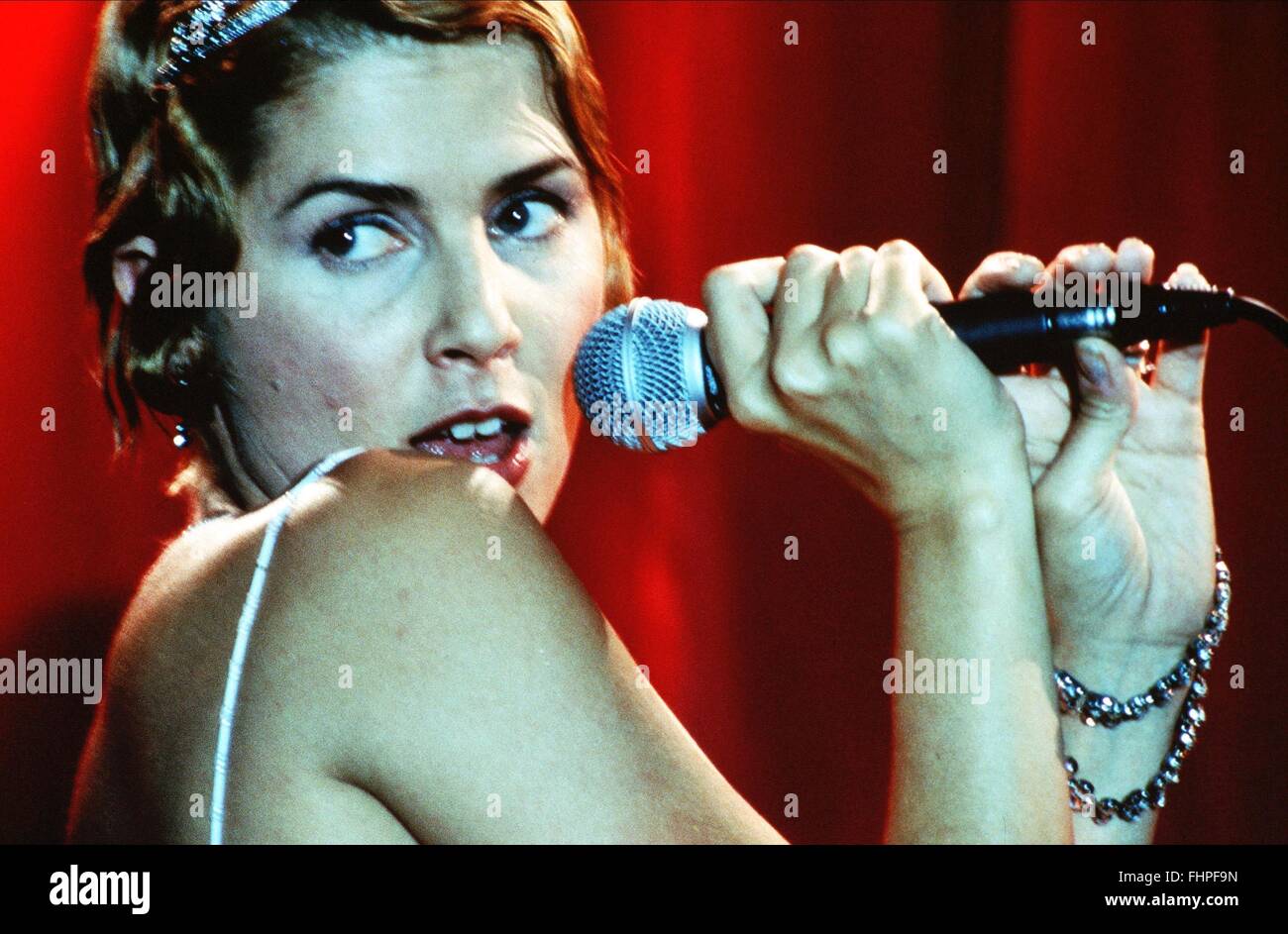 SADIE FROST LIEBE EHRE UND GEHORSAM (2000 Stockfotografie Alamy