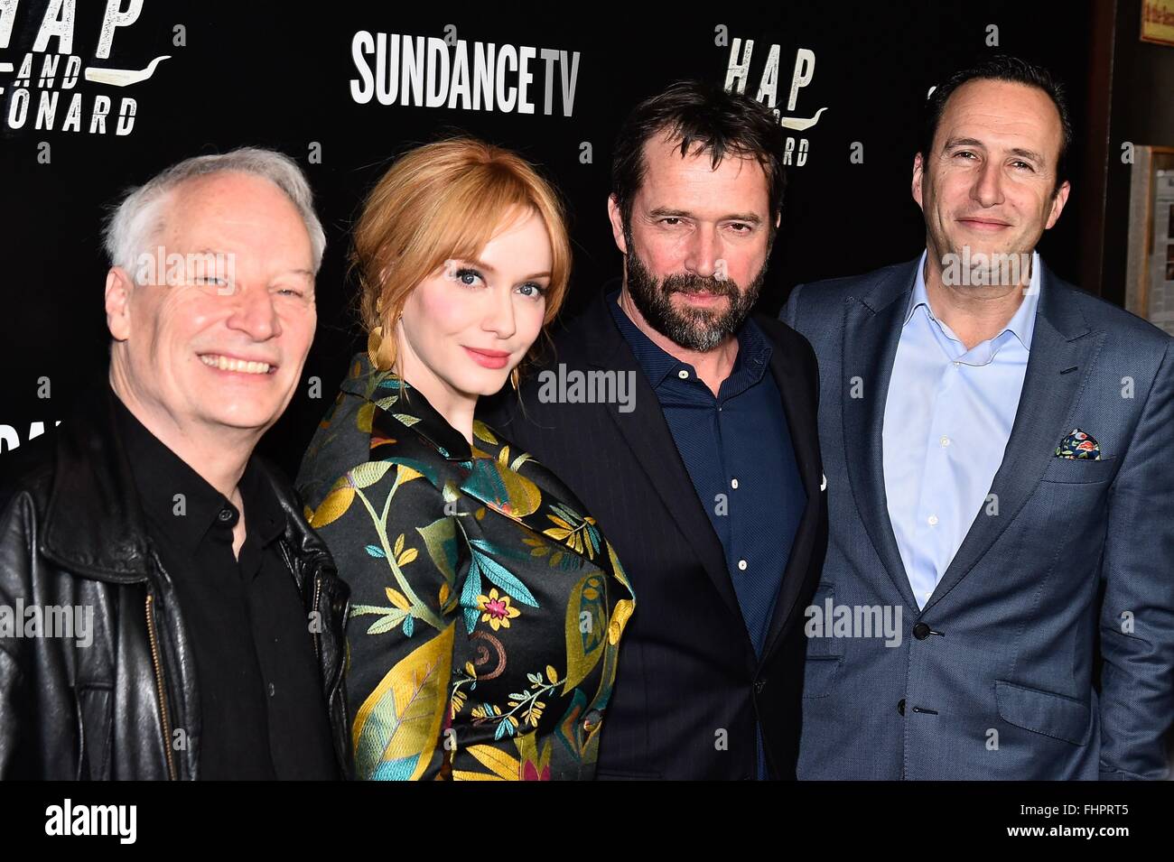 New York, NY, USA. 25. Februar 2016. Joe Landsdale, Christina Hendricks, James Purefoy, Charlie Collier im Ankunftsbereich für SUNDANCE TV HAP und LEONARD Serie Premiere, Hill Country Grill, New York, NY 25. Februar 2016. Bildnachweis: Steven Ferdman/Everett Collection/Alamy Live-Nachrichten Stockfoto