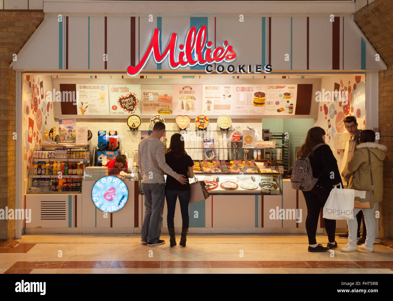 Millies Cookies shop Shop, Grafton Centre, Cambridge UK Stockfoto