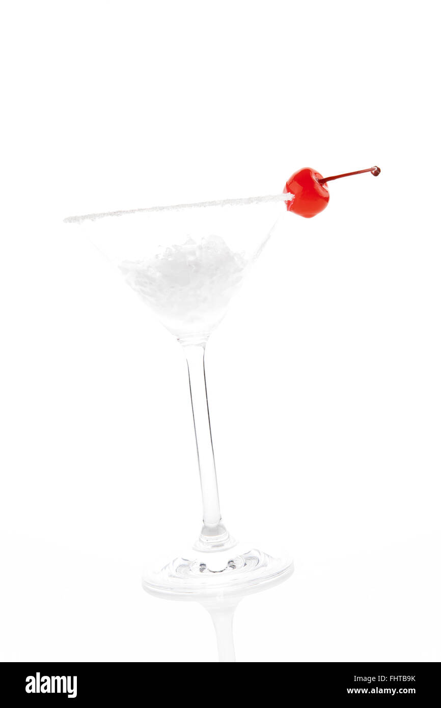 Cocktail mit Eis und garnieren isoliert. Stockfoto