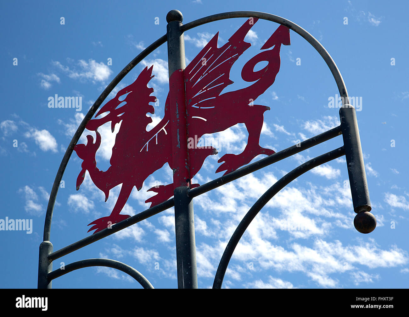 Red Dragon National Symbol Wales Fotos Und Bildmaterial In Hoher 