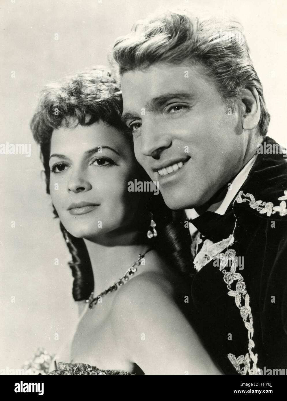 Die Schauspieler Burt Lancaster und Eva Bartok in einer Szene des Films Il Corsaro Verde Island, USA 1952 Stockfoto