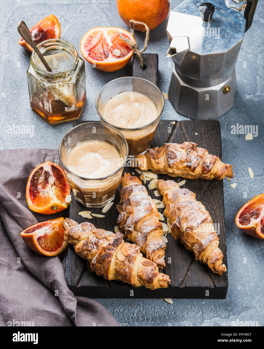 Italienischer Kaffee Stockfotos und -bilder Kaufen - Alamy