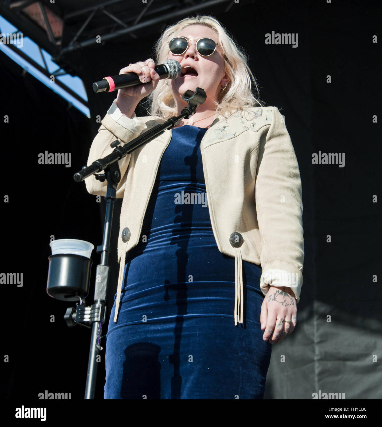 Philadelphia, Pennsylvania, USA. 31. Januar 2016. Elle King führt bei Radio 1045 Winter Jam 2016 um XFINITY Leben! Stockfoto