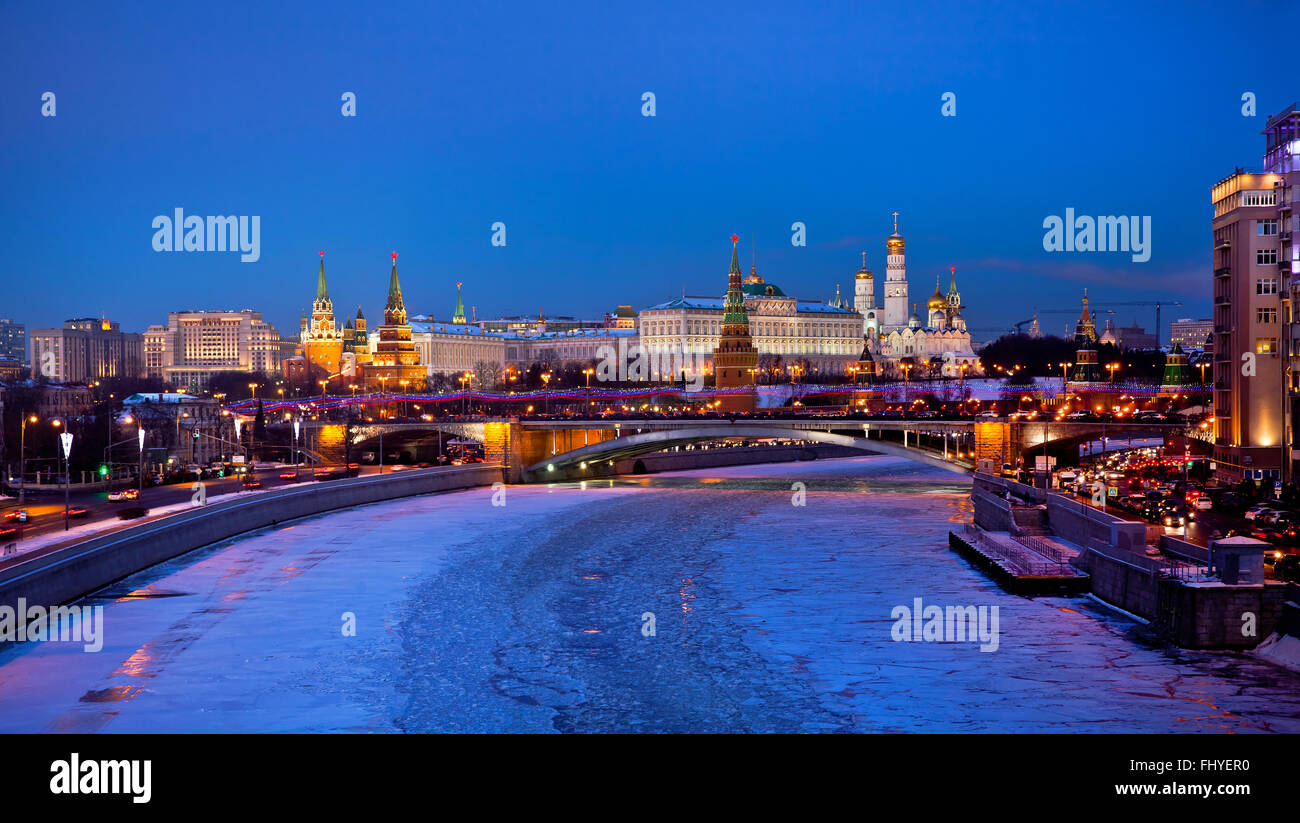 Moskauer Kreml in der Nacht in Moskau, Russland Stockfoto