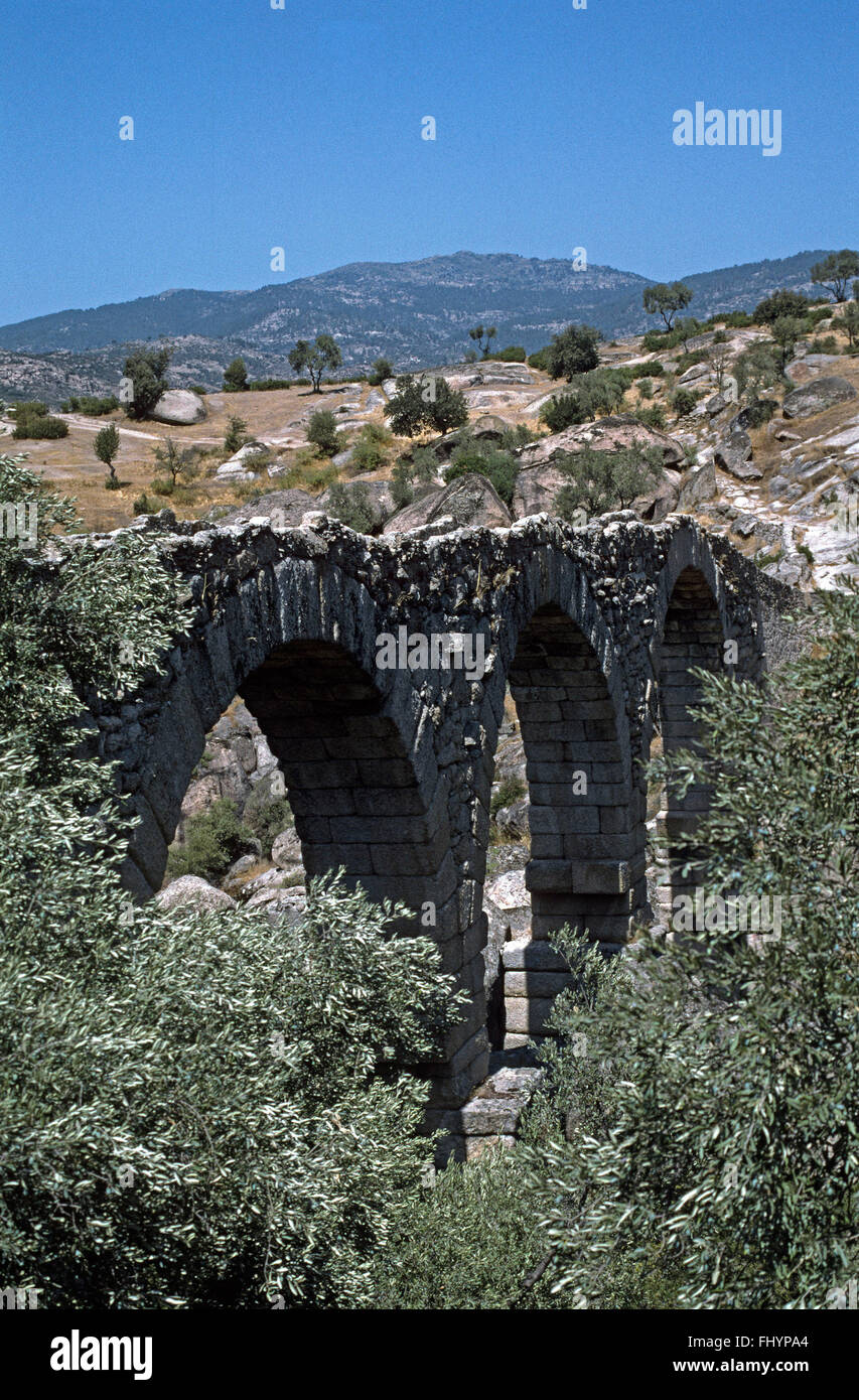 Eine römische Brücke steht noch nach 2000 Jahren des Gebrauchs - Türkei Stockfoto
