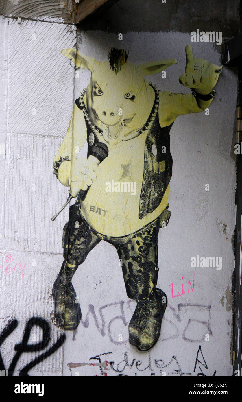 Street Art / Graffiti: Schweine Punker, Berlin. Stockfoto