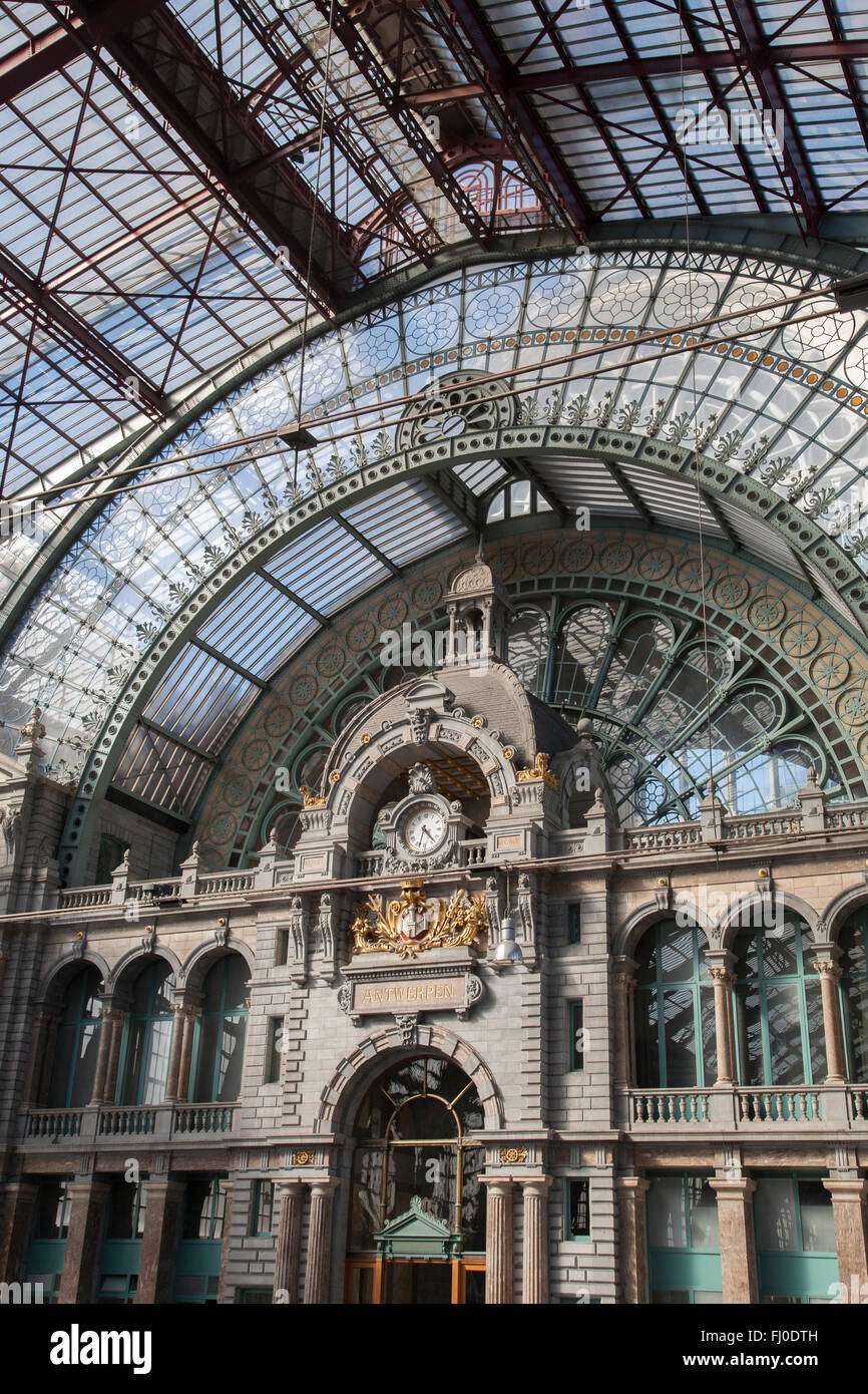 Bahnhof; Antwerpen - Antwerpen, Belgien Stockfoto