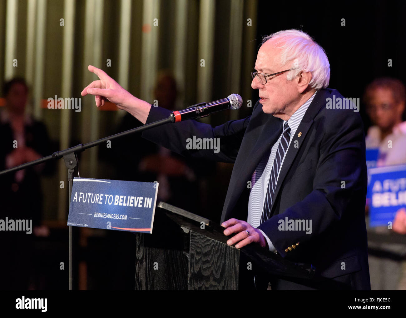 Columbia, South Carolina, USA. 26. Februar 2016. Präsidentschaftskandidat Bernie Sanders (D) hält eine politische Kundgebung. Stockfoto