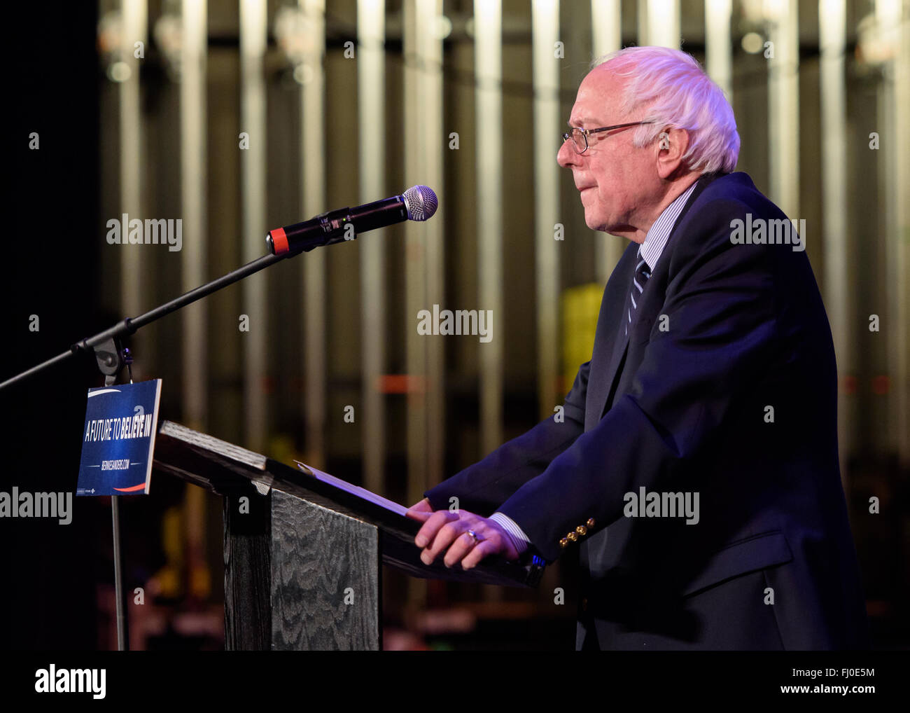 Columbia, South Carolina, USA. 26. Februar 2016. Präsidentschaftskandidat Bernie Sanders (D) hält eine politische Kundgebung. Stockfoto