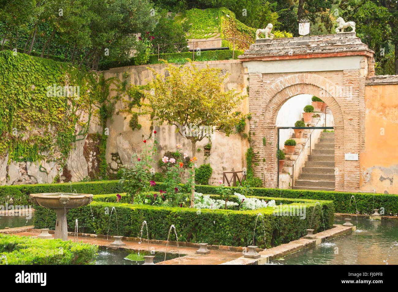 Alhambra garten Fotos und Bildmaterial in hoher Auflösung Alamy