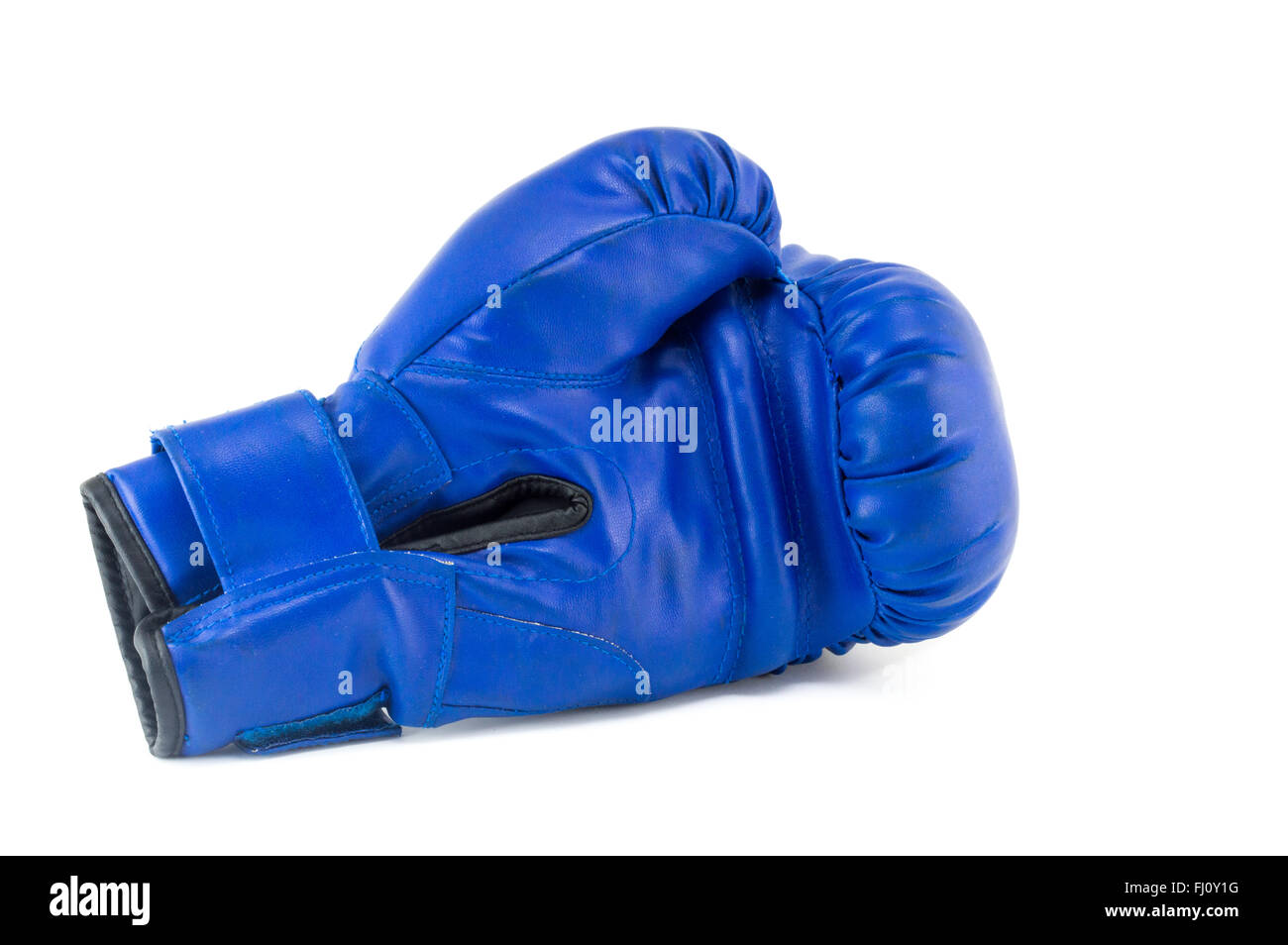 Blauen Boxhandschuh isoliert auf weiss Stockfoto