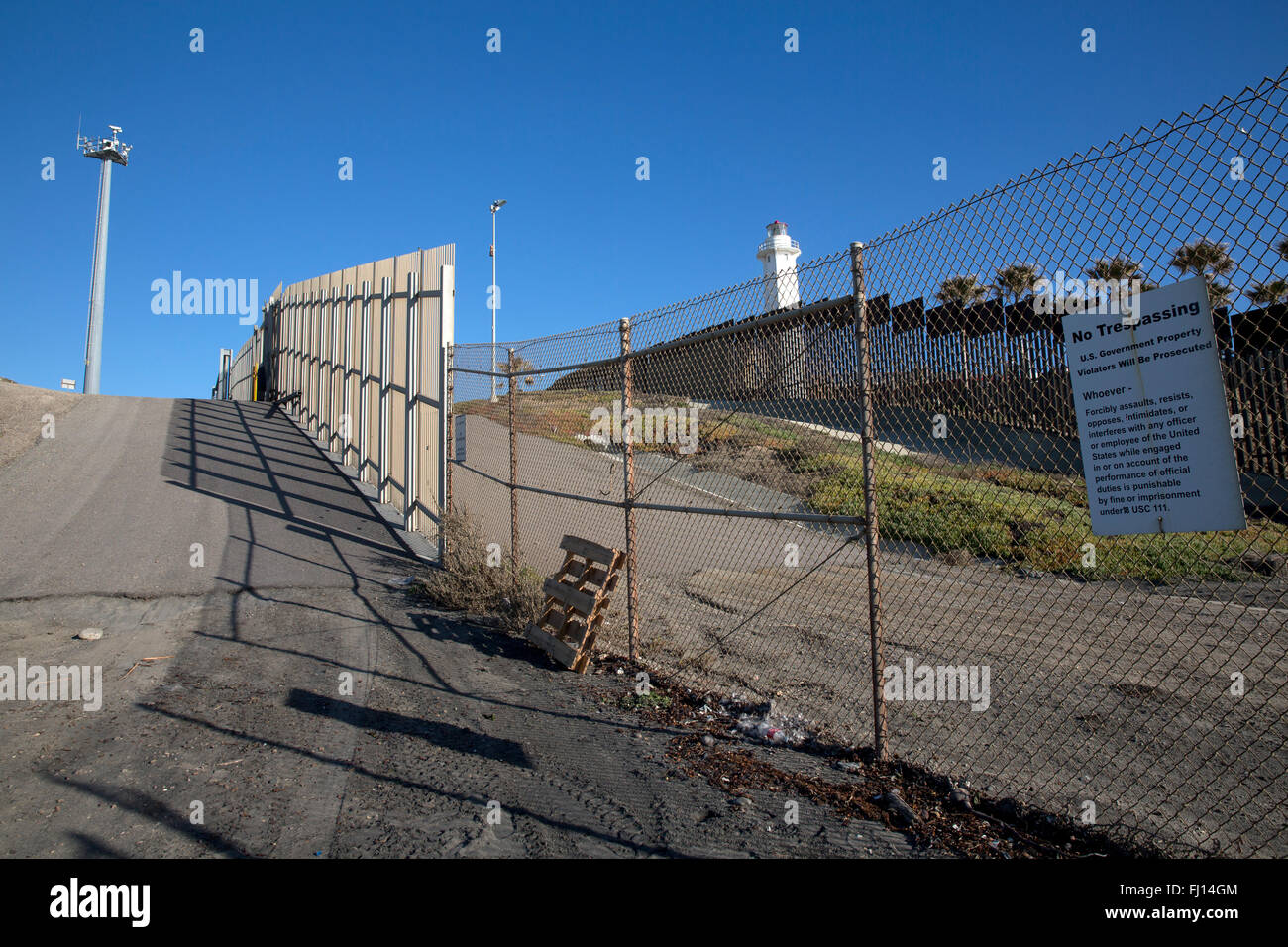 Blick von der amerikanischen Seite der US-Tijuana, Mexiko Grenze Zaun in der Nähe von San Ysidro, Kalifornien Stockfoto