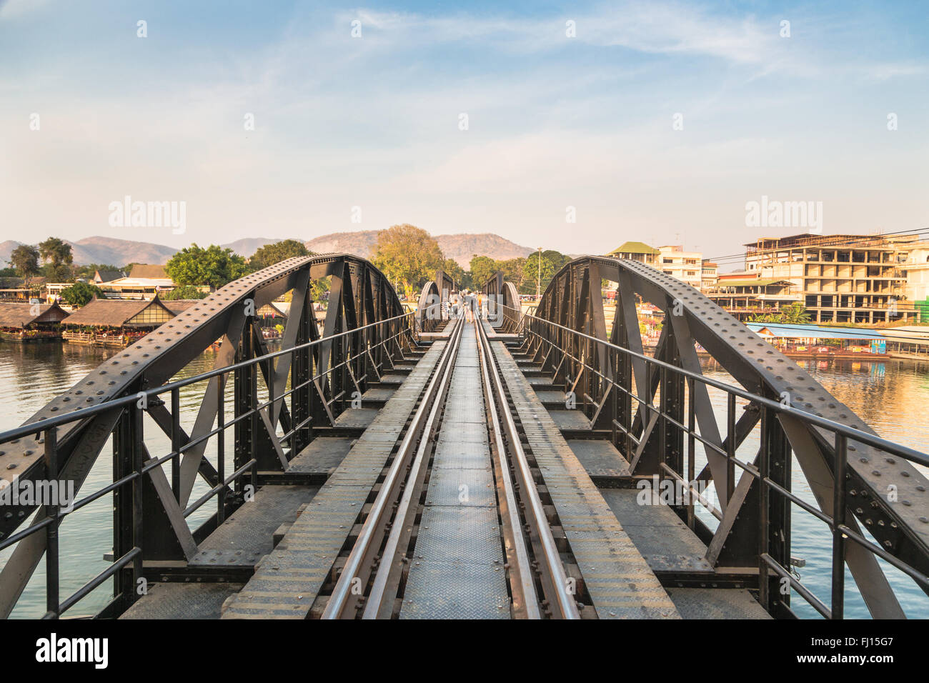 Die berühmte Brücke River Kwai in Kanchanaburi, Thailand. Die Brücke war Teil der berühmten Tod Eisenbahnen, die versucht, die Japanses Stockfoto