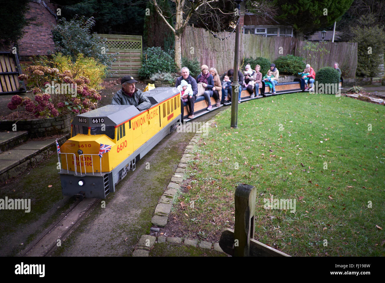 Poynton Brookside vereinbart Zentrum Miniatur-Eisenbahn in Cheshire Familienattraktion Spaß Reise Reisen Reisende Tourist Tourist Stockfoto