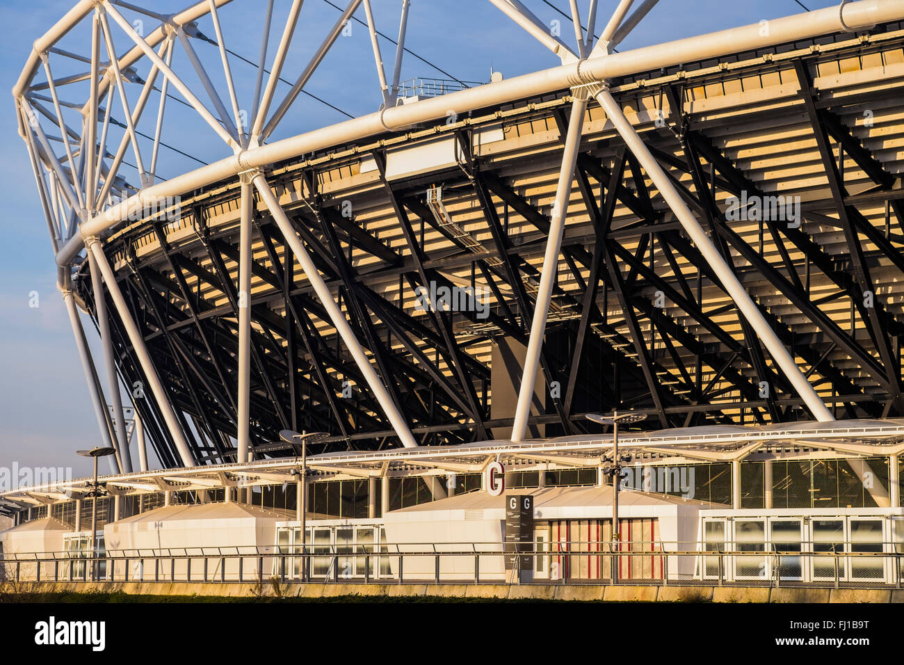 Das Stadion, Queen Elizabeth Olympic Park, Stratford, London, England, Vereinigtes Königreich Stockfoto