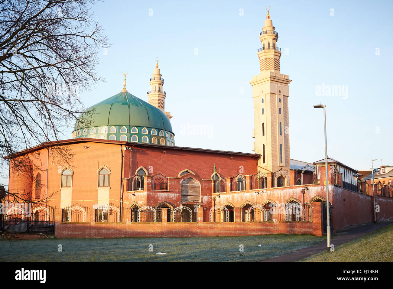 Jamia Masjib zentralen Moschee Rochdale zentralen Moschee Rochdale (CMR) früher bekannt als Idara Taleem-Ul-Islam wurde 1974 b eingerichtet Stockfoto