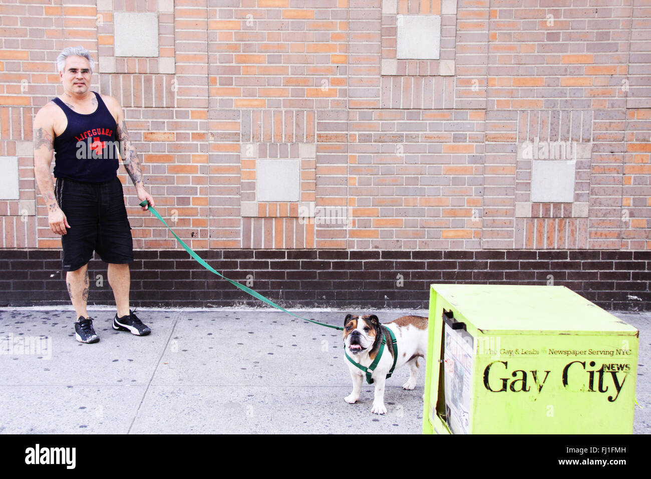 Gay Mann mit Hund in Greenwich Village, Manhattan, New York City, USA Stockfoto