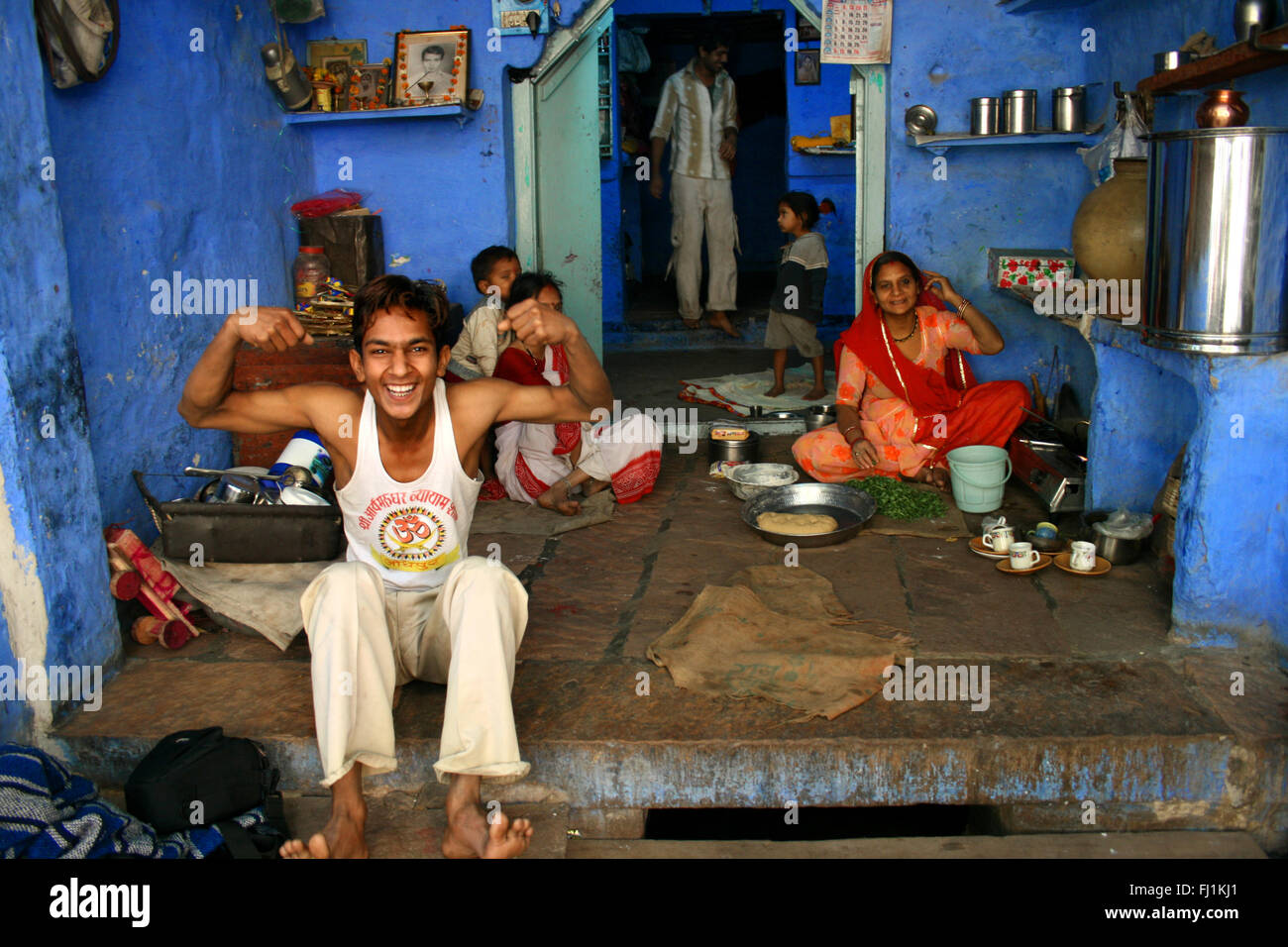 Glückliche Familie zu Hause in Jodhpur, Indien Stockfoto