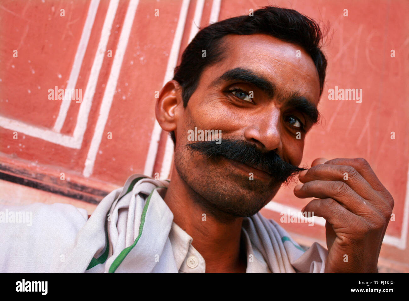 Rajasthani Mann mit Schnurrbart, Jaipur, Indien Stockfoto