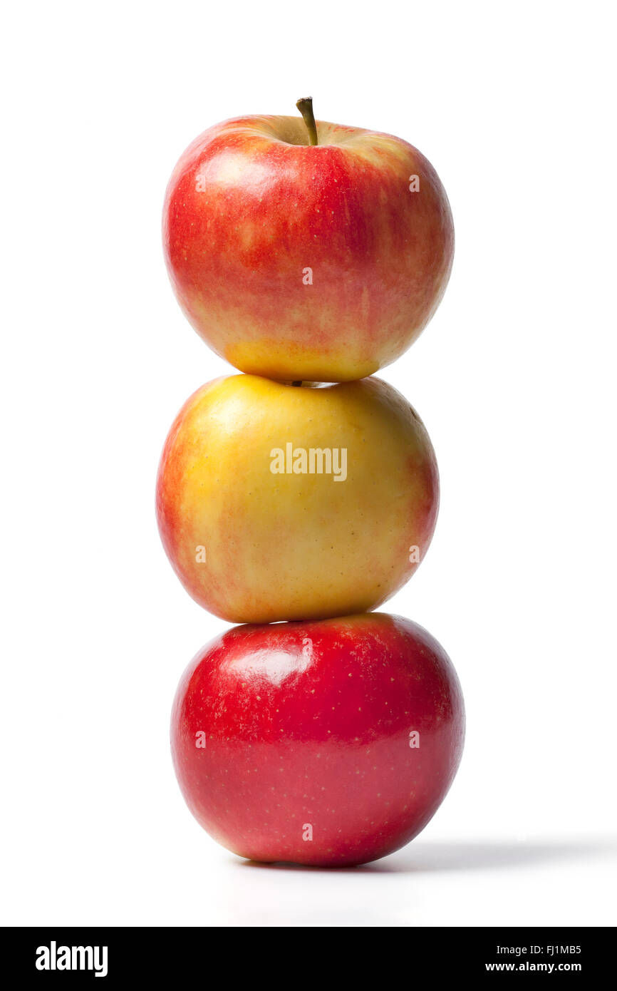 Drei frische ganze Elstar Äpfel auf weißem Hintergrund Stockfoto