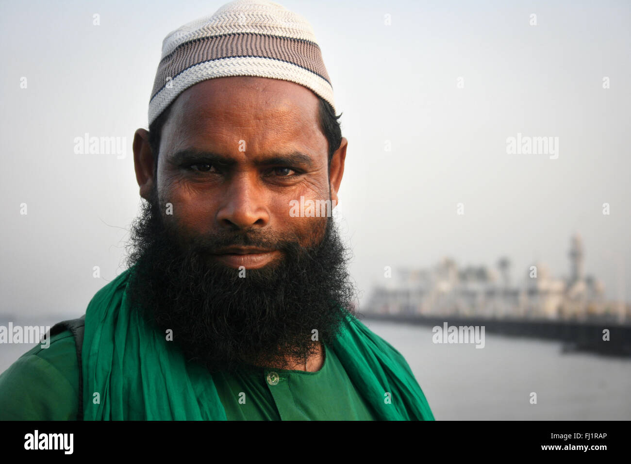 Muslimischen Mann an der Jama Masjid, Mumbai, Indien Stockfoto