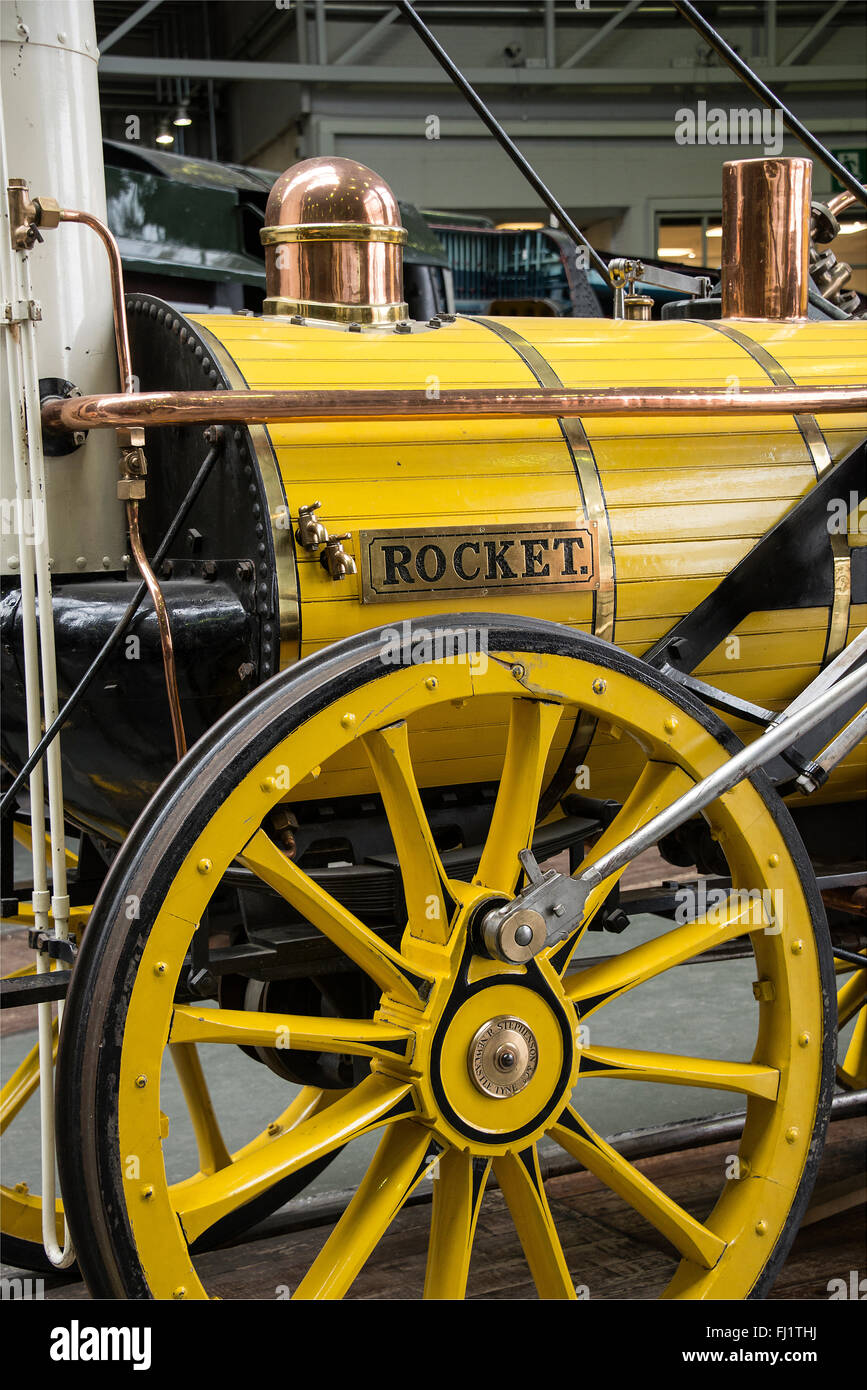 A arbeiten Replik von Stephensons Rocket Dampfmaschine bei der National Rail Museum York Yorkshire England Vereinigtes Königreich Großbritannien Stockfoto