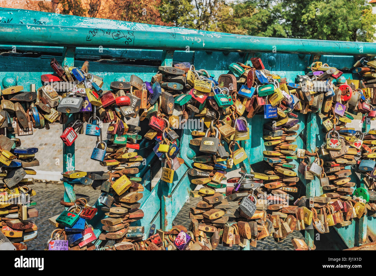 Liebe schaut auf die Kathedrale Brücke, Wroclaw, Woiwodschaft Niederschlesien, Polen, Europa Stockfoto