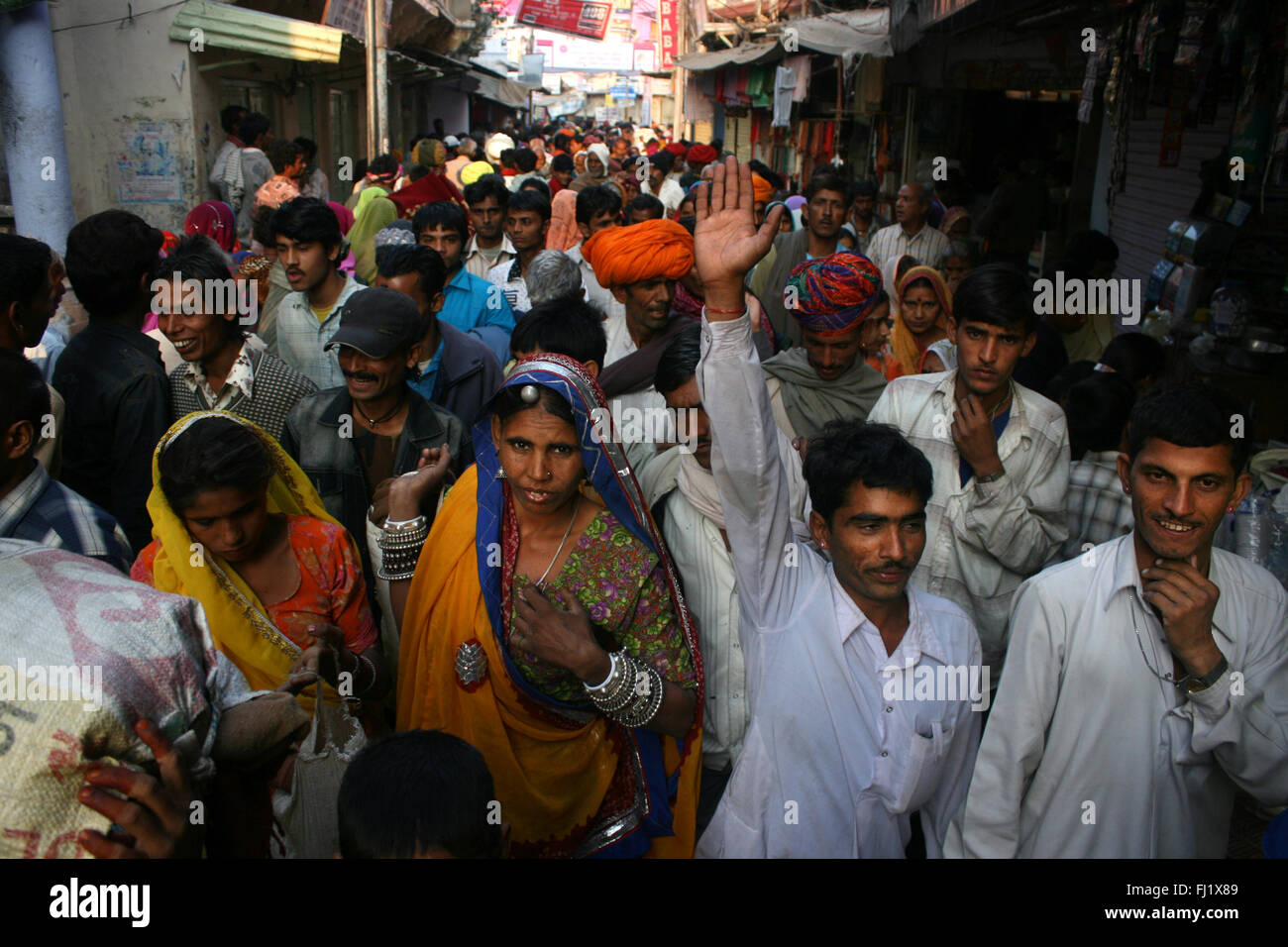Menge während in Pushkar Pushkar Mela camel Fair, Rajasthan, Indien Stockfoto