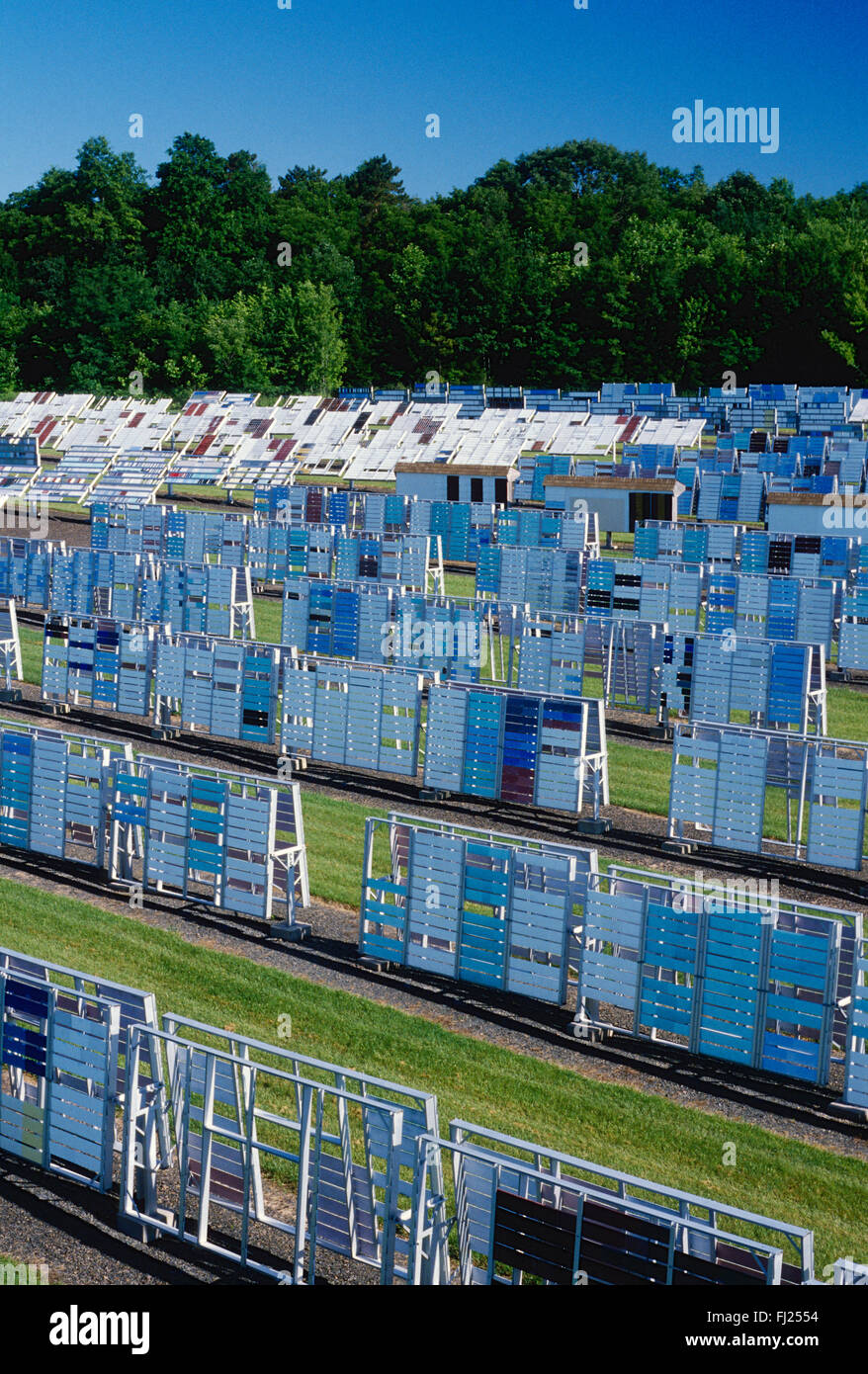 Outdoor-Forschungslabor macht Farben, Flecken & Wetterelemente beendet Stockfoto