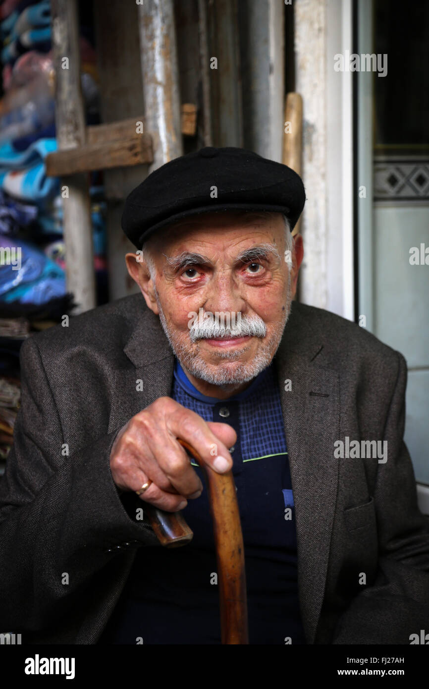 Portrait von kurdischen Mann in Mardin, Türkei Stockfoto