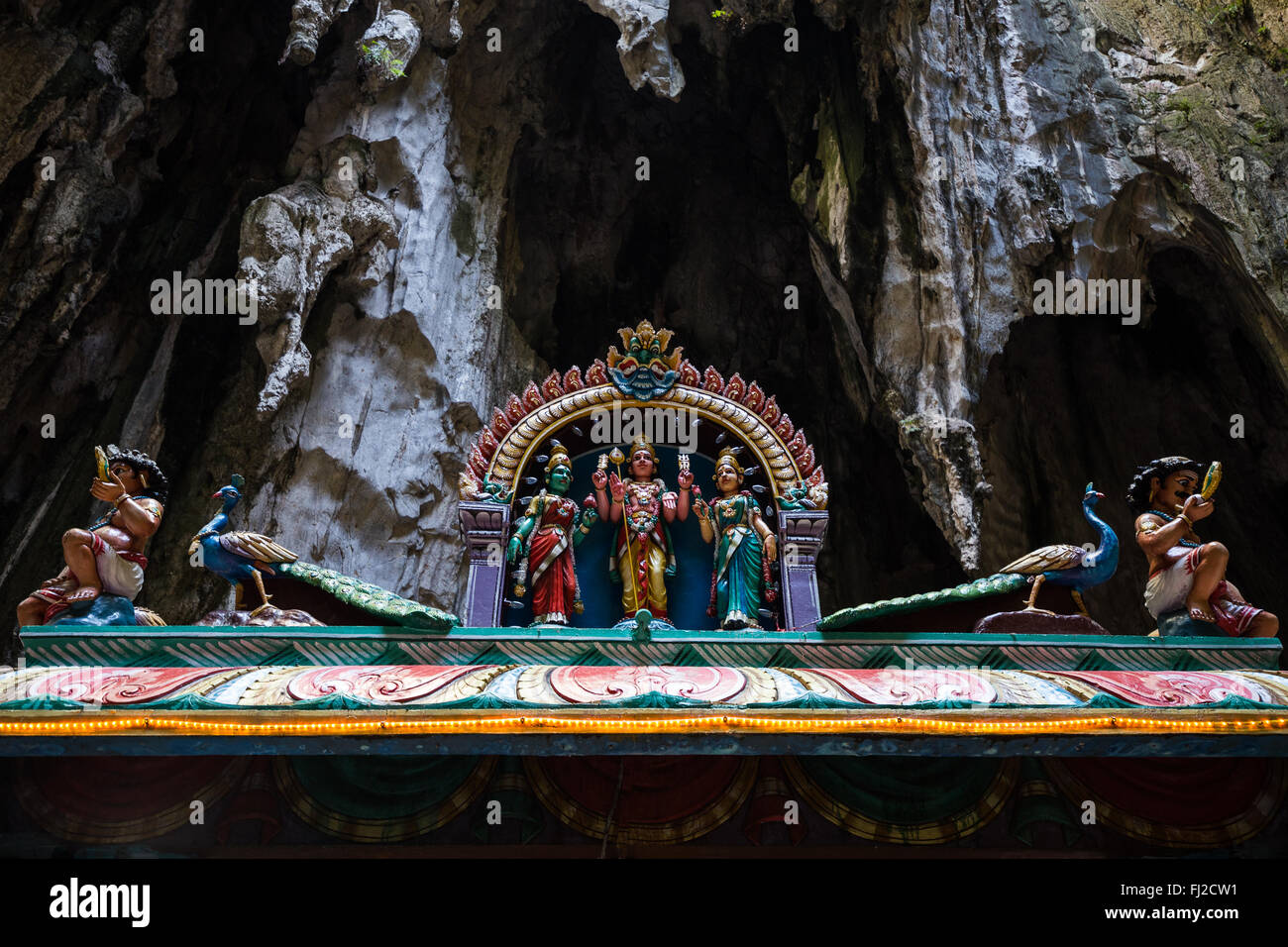 Batu-Höhlen mit ihren Höhlentempel hat seinen Namen von Batu Rver fließt hinter dem Hügel. Stockfoto