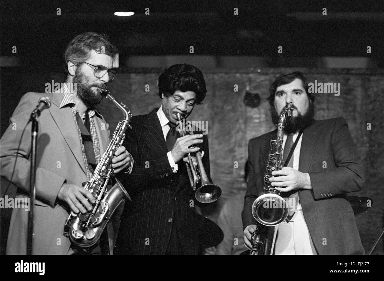George Young, Jaques Butler und Lew del Gatto bei Les Liebers "Jazz am Mittag" auf 58th Street in Manhattan. Das genaue Datum ist unbekannt, aber es ist wahrscheinlich um 1980. Stockfoto