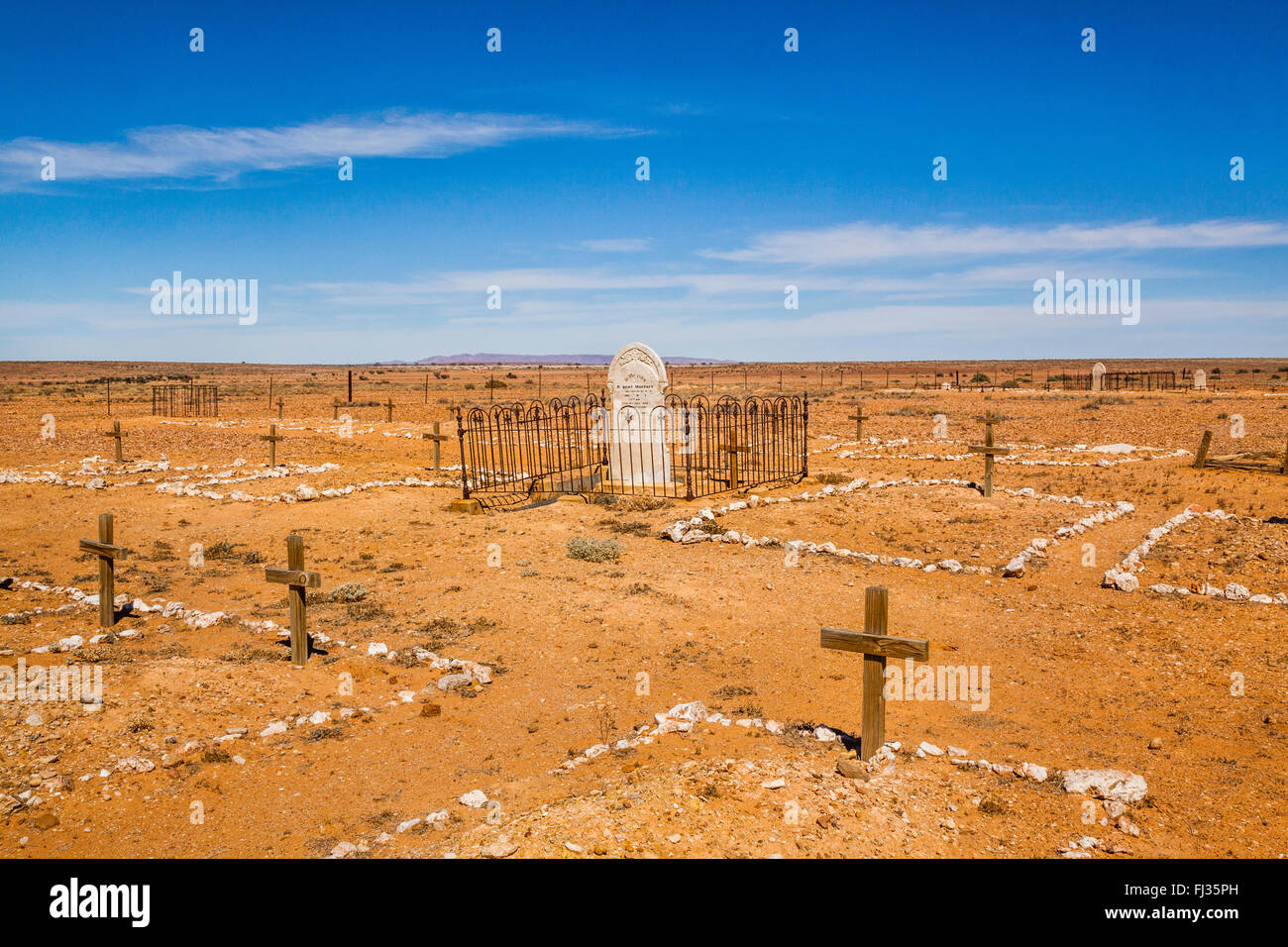 Friedhof von Farina Geisterstadt, die fiel in Abnahme mit der Schließung der alten Ghan Railway in South Australia Stockfoto