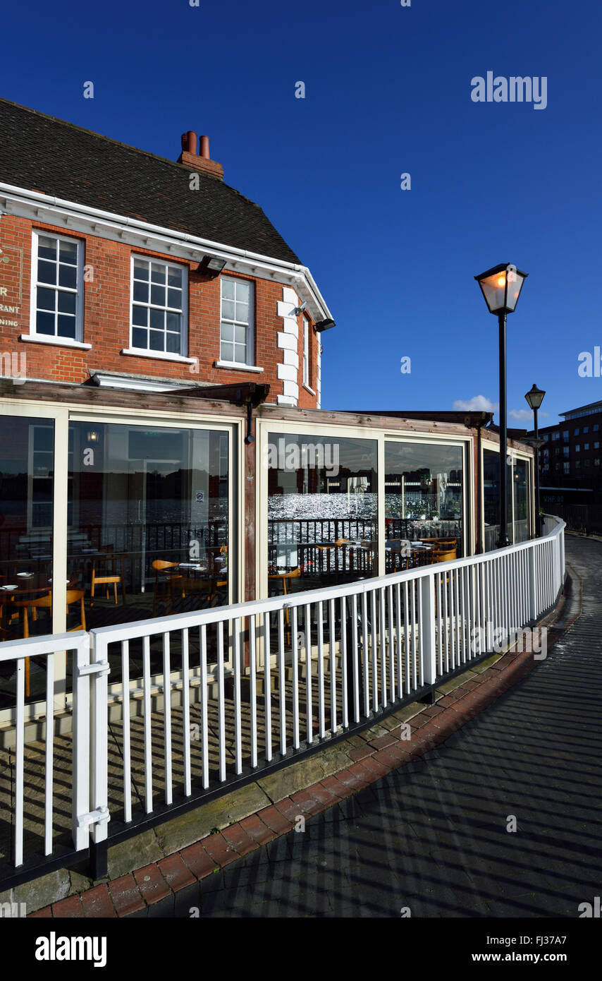 Bread Street Kitchen - On The River, Narrow Street, Limehouse, East London, Großbritannien Stockfoto